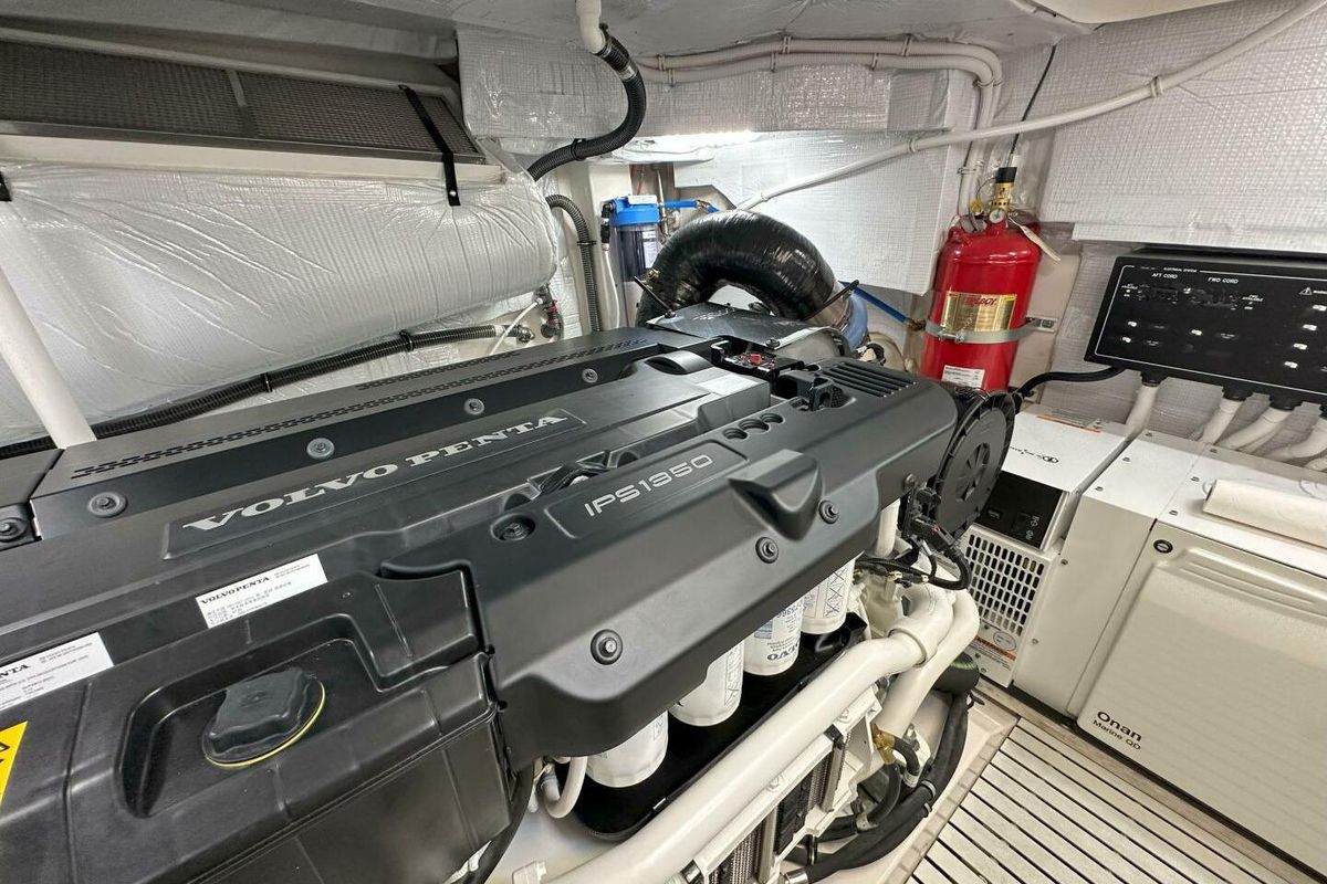 2025 Tiara Yachts 60 