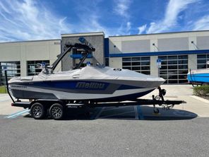 2022 Malibu Wakesetter 21 LX