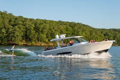 Regal 38 Surf