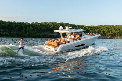 2024 Regal 38 Surf