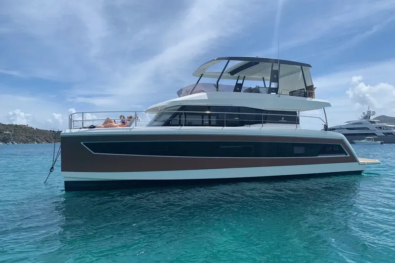 Elysian Yacht Photos Pics 