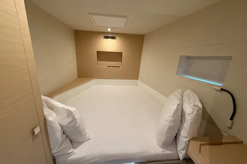 Elysian Yacht Photos Pics 