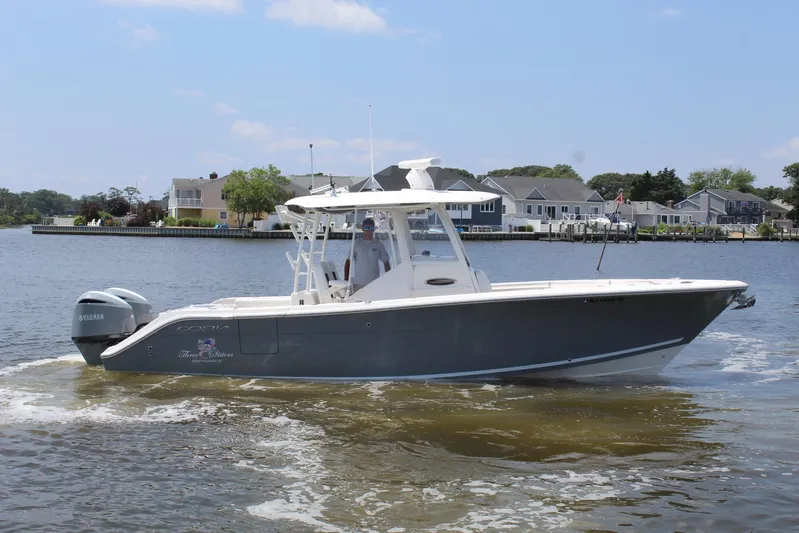 Three Sisters Yacht Photos Pics 