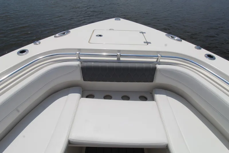 Three Sisters Yacht Photos Pics 