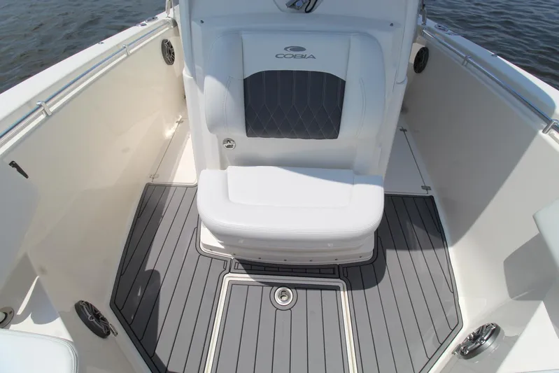 Three Sisters Yacht Photos Pics 