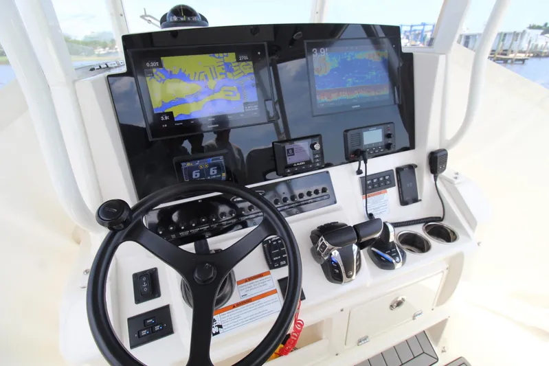 Three Sisters Yacht Photos Pics 