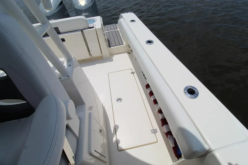 Three Sisters Yacht Photos Pics 