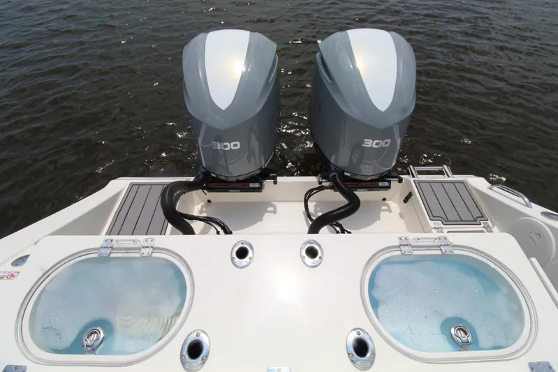 Three Sisters Yacht Photos Pics 