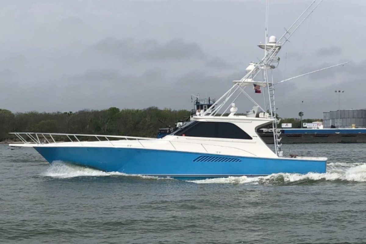 2008 Viking 52 