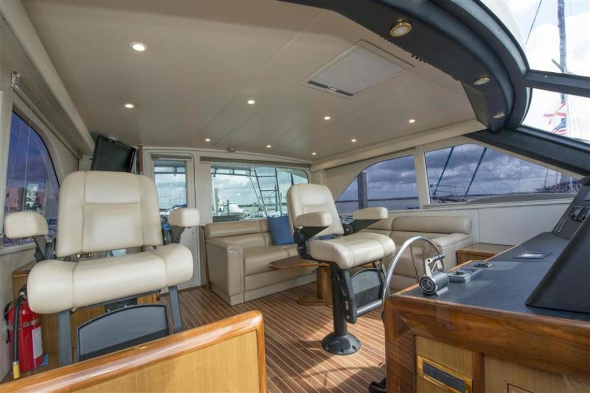 2008 Viking 52 
