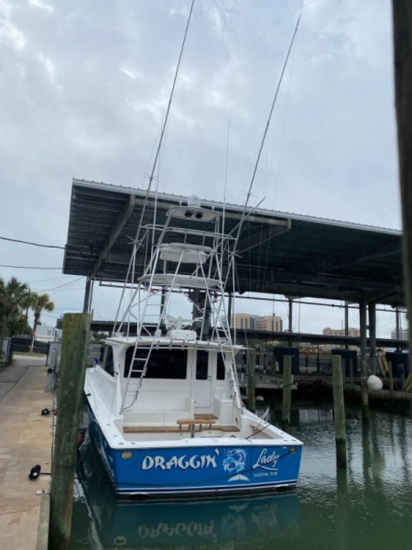 2008 Viking 52 