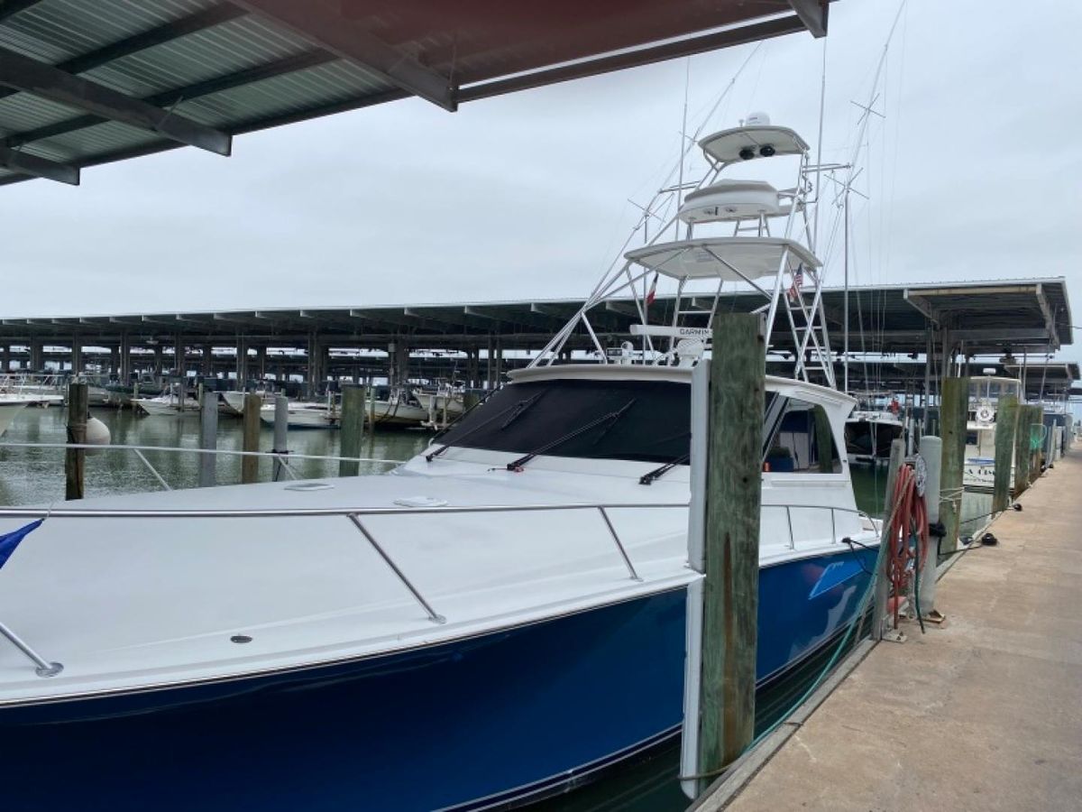 2008 Viking 52 