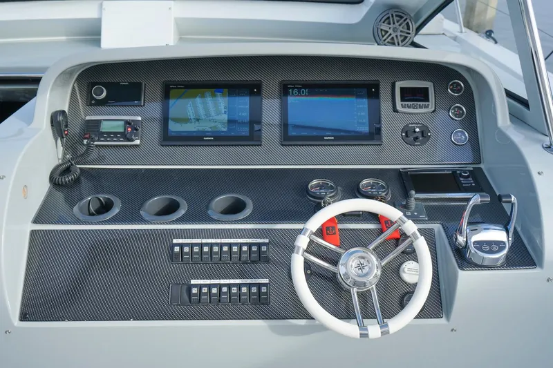 Catch & Release Yacht Photos Pics 