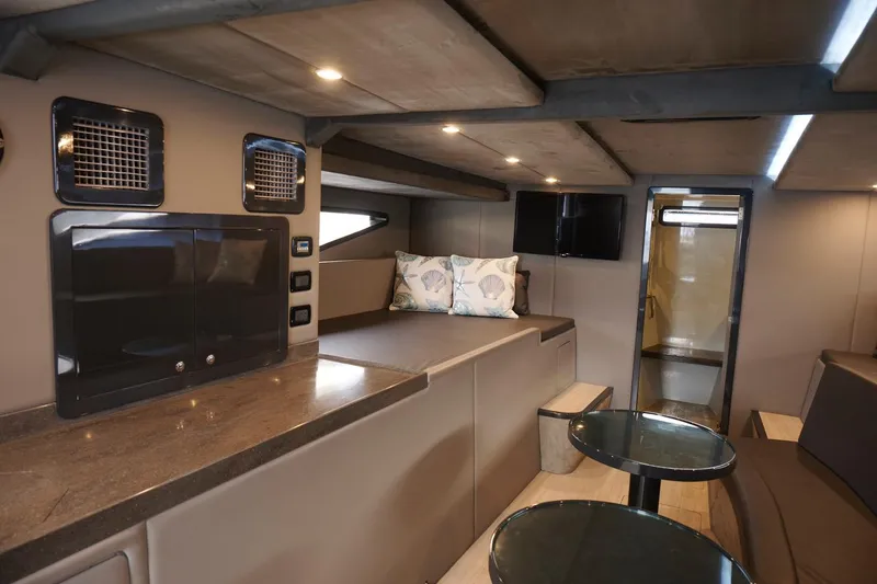 Catch & Release Yacht Photos Pics 