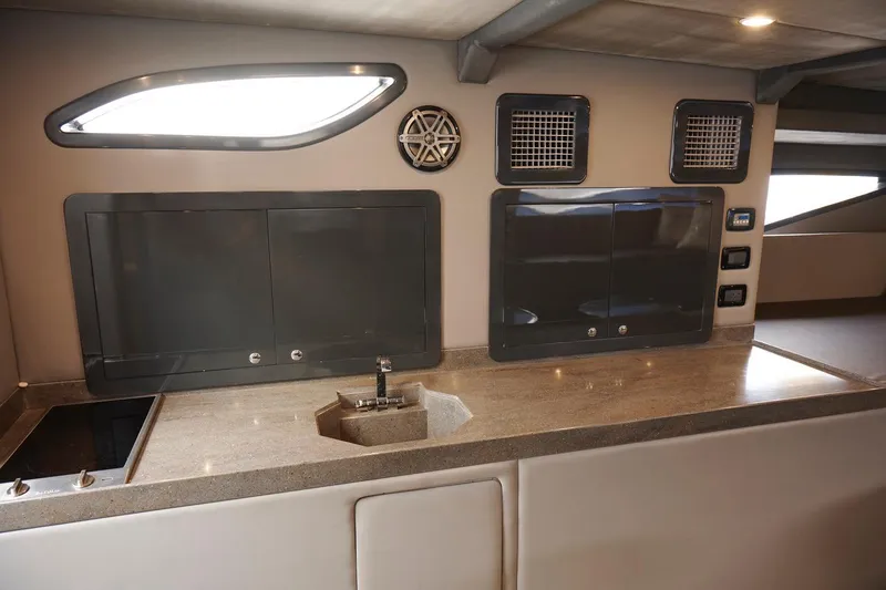 Catch & Release Yacht Photos Pics 