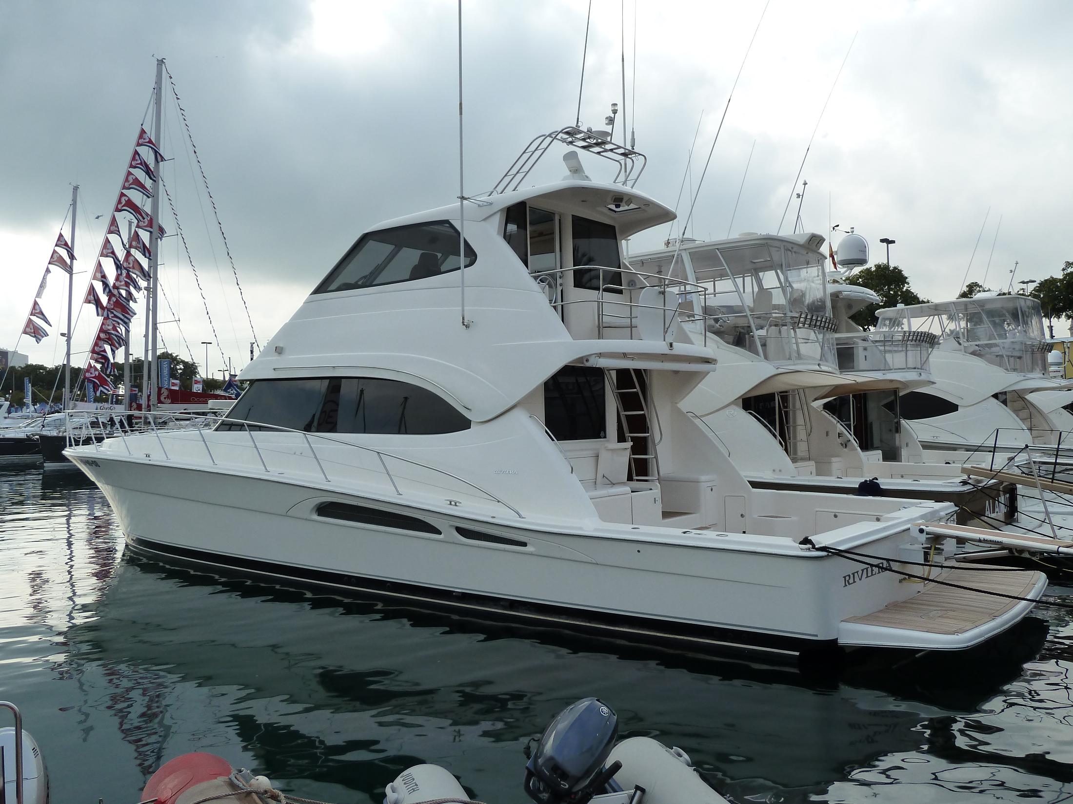 2003 Riviera 60 Flybridge