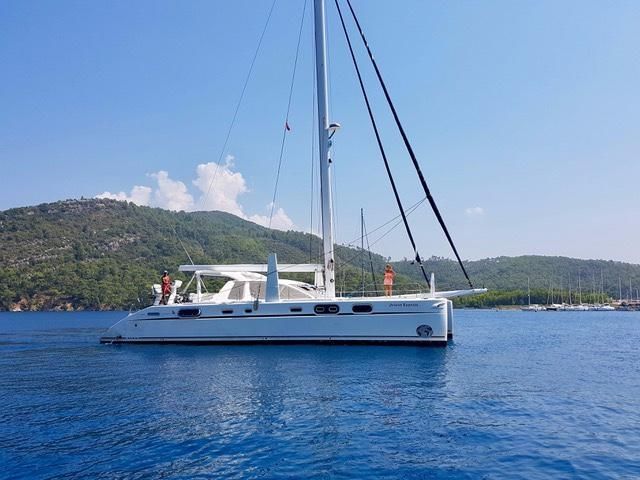 2005 Catana 582