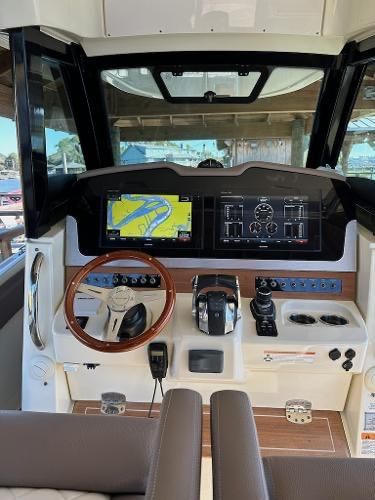 2019 Chris-Craft Catalina 30