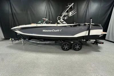 MasterCraft X24