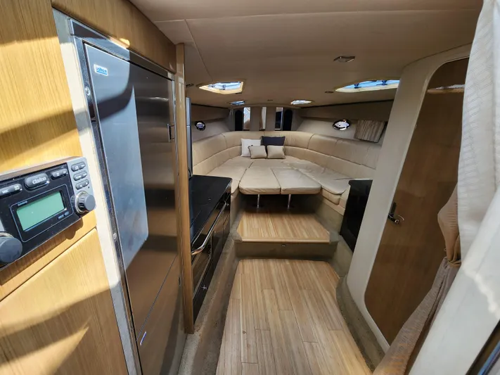 Zenyatta Yacht Photos Pics 