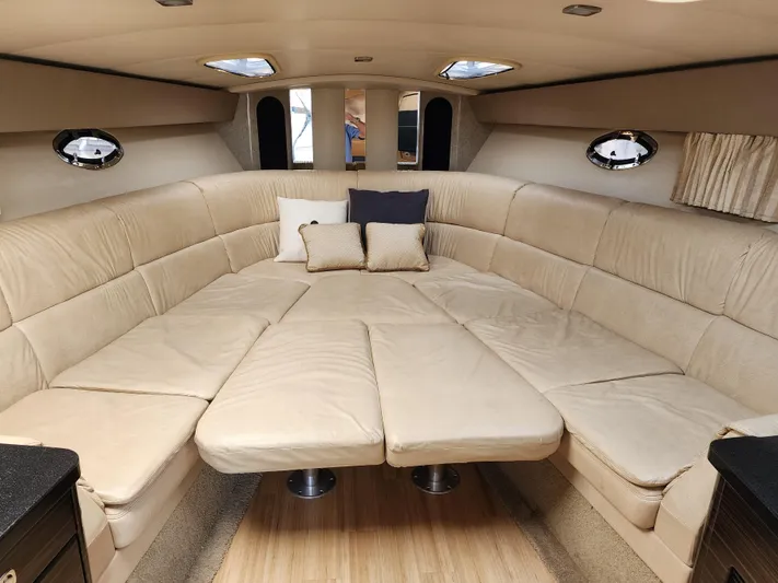 Zenyatta Yacht Photos Pics 