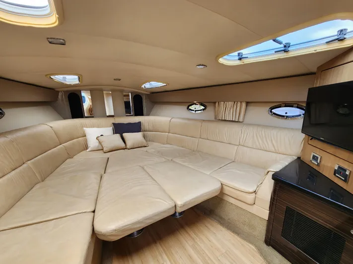 Zenyatta Yacht Photos Pics 