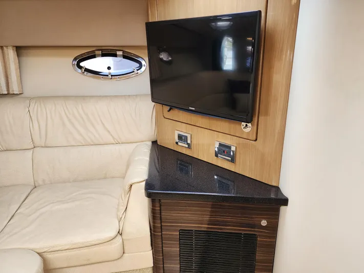 Zenyatta Yacht Photos Pics 