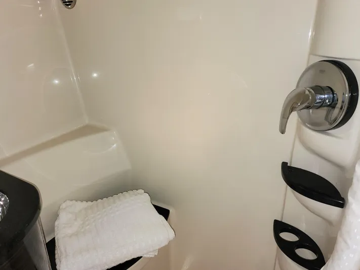 Zenyatta Yacht Photos Pics 