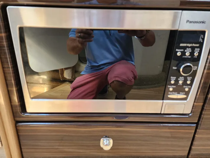 Zenyatta Yacht Photos Pics 