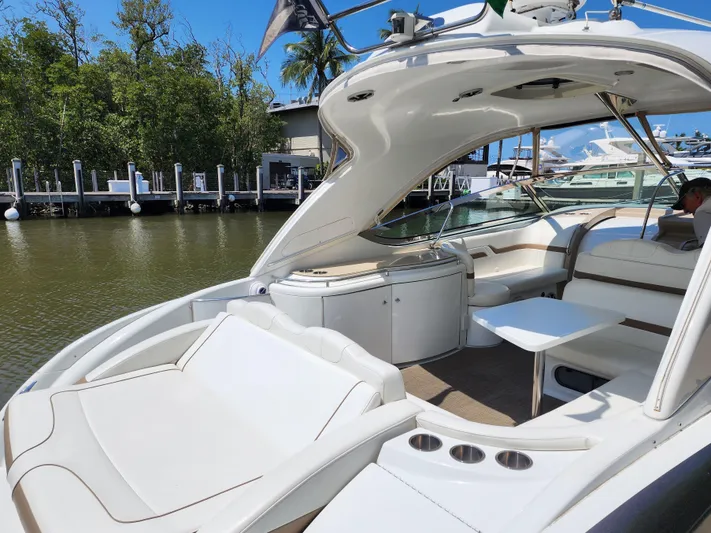 Zenyatta Yacht Photos Pics 