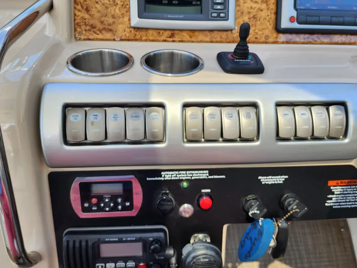 Zenyatta Yacht Photos Pics 