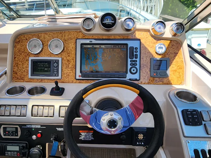 Zenyatta Yacht Photos Pics 