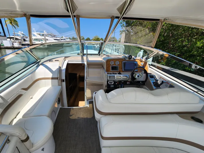 Zenyatta Yacht Photos Pics 