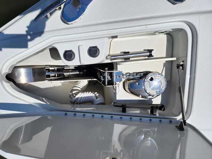 Zenyatta Yacht Photos Pics 