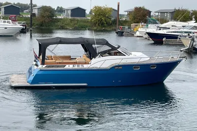 2006 Custom Typhoon 32 Spider