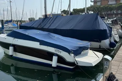 2005 Cranchi CSL 27