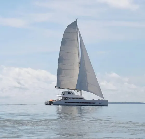 Hq2 Yacht Photos Pics 