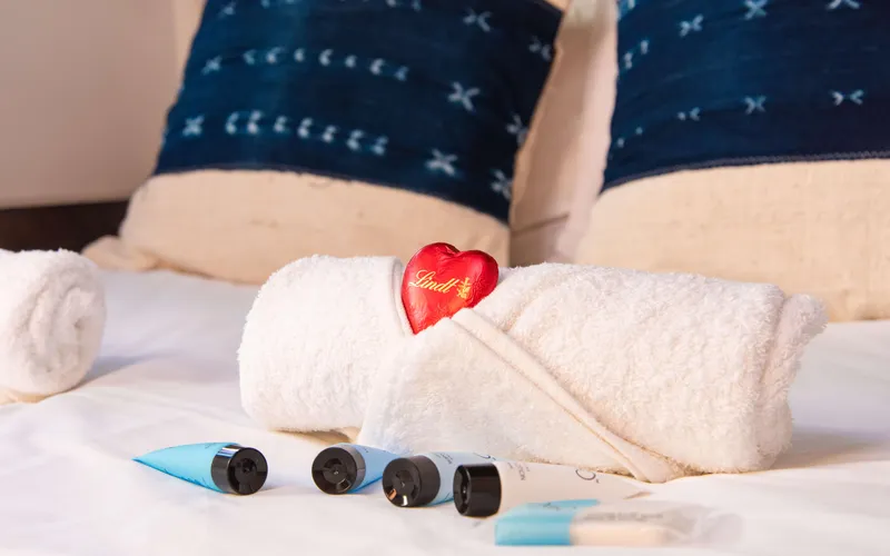 Hq2 Yacht Photos Pics 