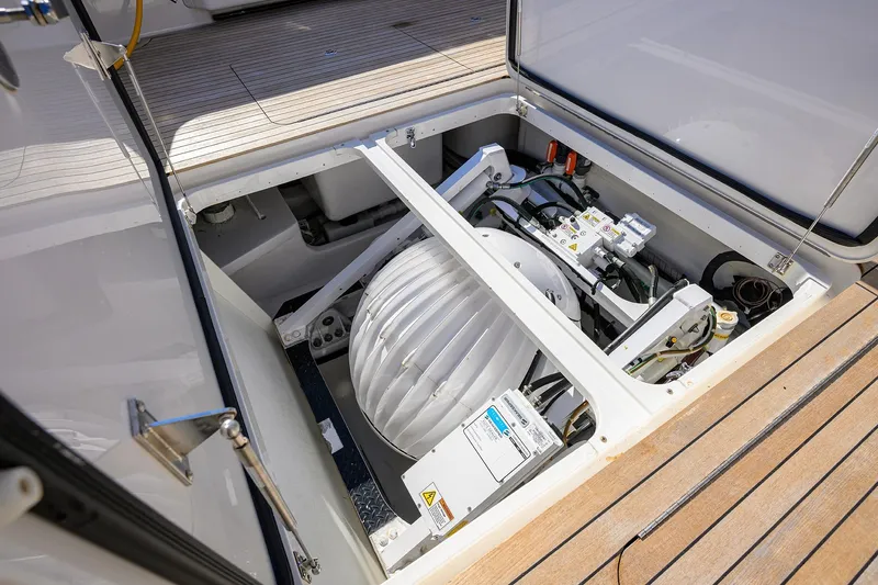 Torta Yacht Photos Pics 2017 Viking 72 Enclosed Bridge yacht engine compartment with advanced machinery.