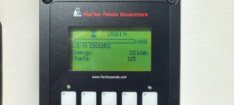  Yacht Photos Pics 2022 REGAL 38 XO - Image 58
