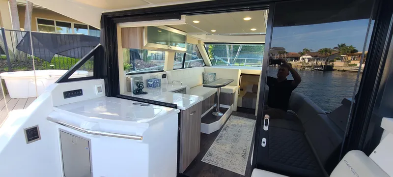  Yacht Photos Pics 2022 REGAL 38 XO - Image 14