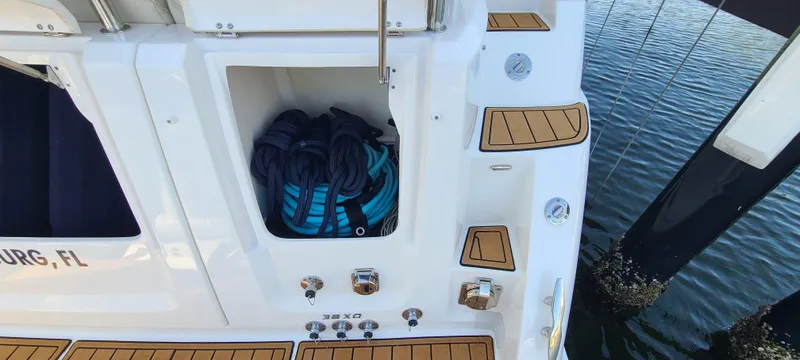  Yacht Photos Pics 2022 REGAL 38 XO - Image 54