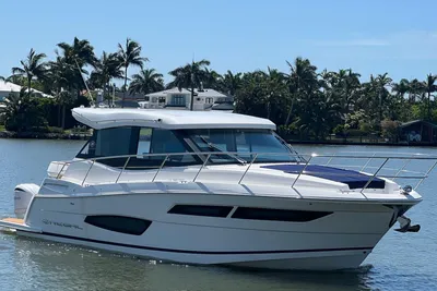 Regal 38 XO