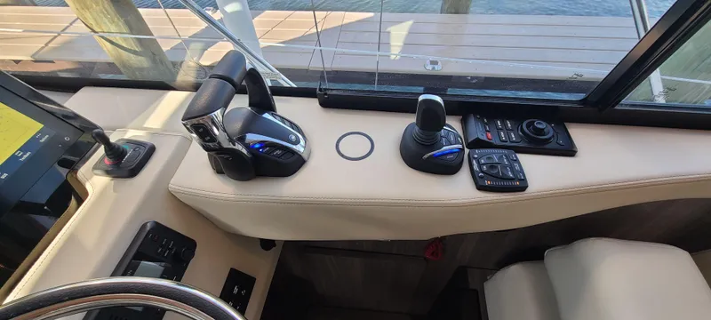  Yacht Photos Pics 2022 REGAL 38 XO - Image 30