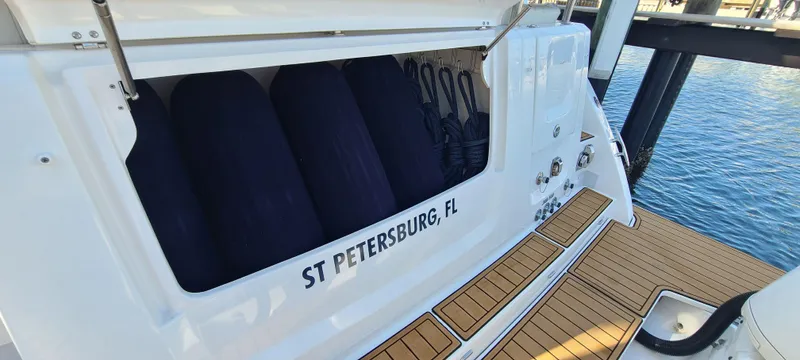  Yacht Photos Pics 2022 REGAL 38 XO - Image 50