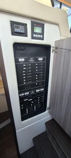  Yacht Photos Pics 2022 REGAL 38 XO - Image 43