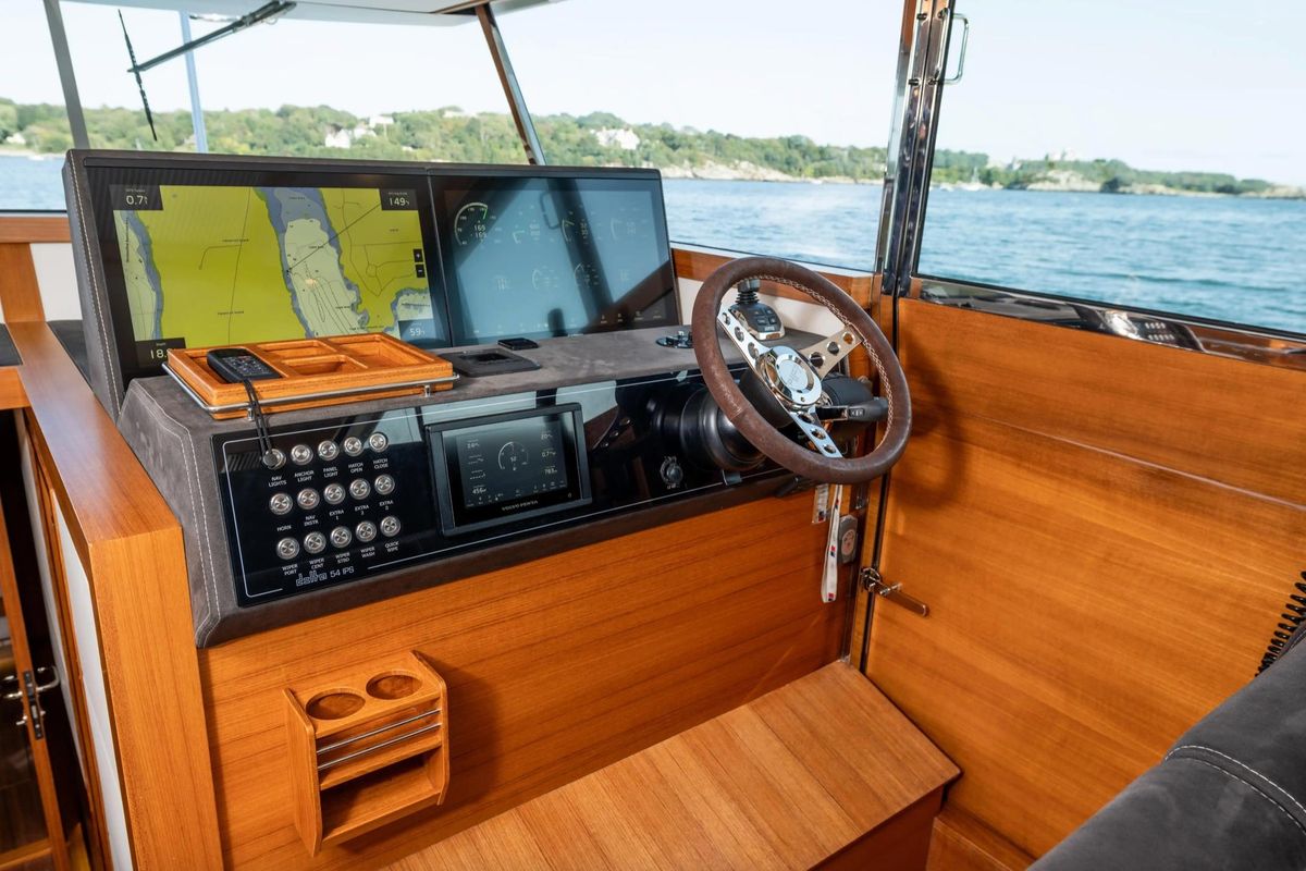 2017 Delta Powerboats 60 