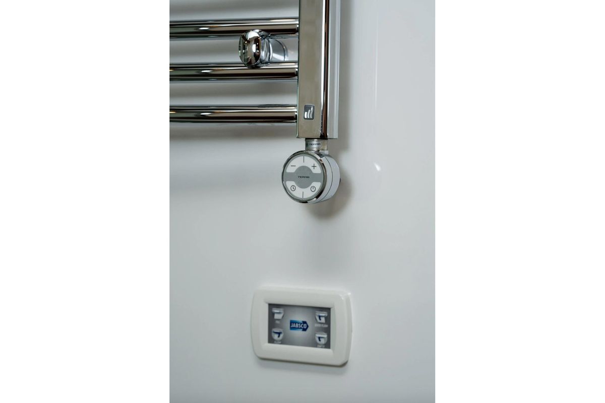 2017 Delta Powerboats 60 