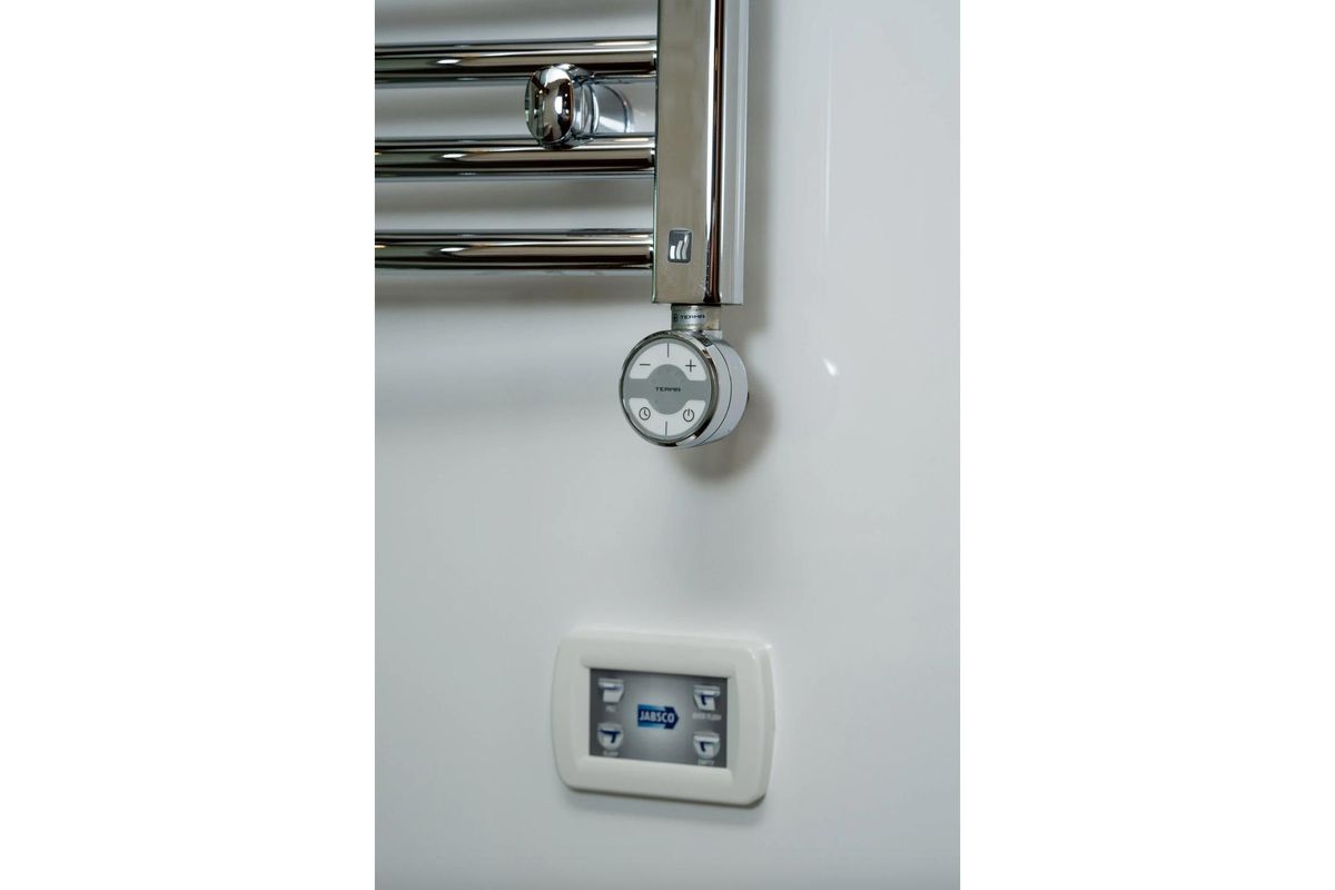 2017 Delta Powerboats 60 