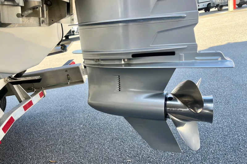  Yacht Photos Pics 2018 SeaVee 270Z boat propeller and lower unit on a trailer.